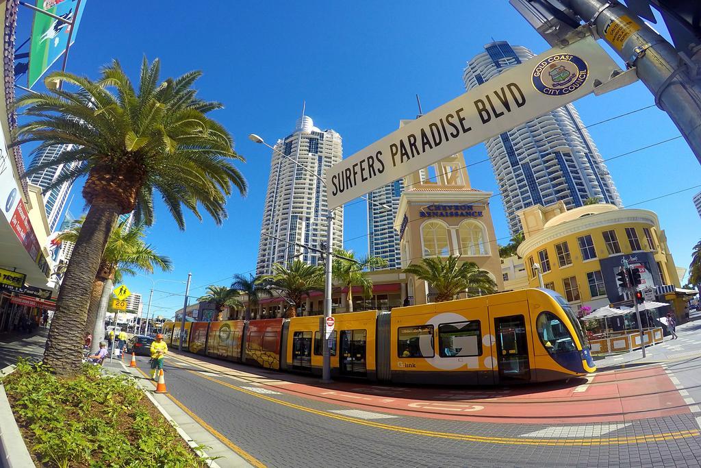 Seacrest Beachfront Apartments Surfers Paradise Gold Coast Exterior photo