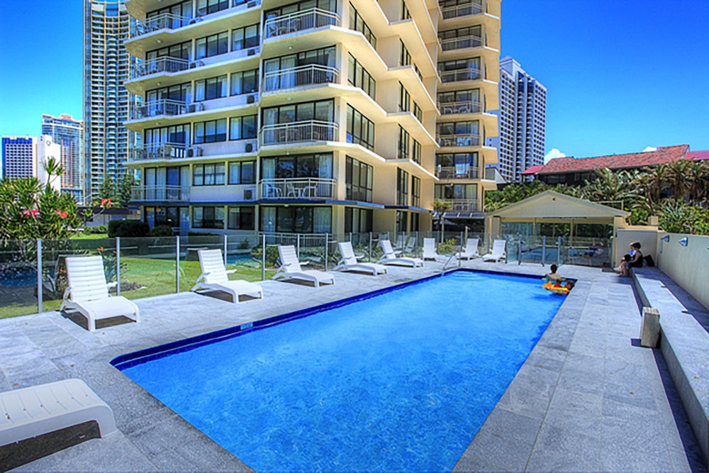 Seacrest Beachfront Apartments Surfers Paradise Gold Coast Exterior photo