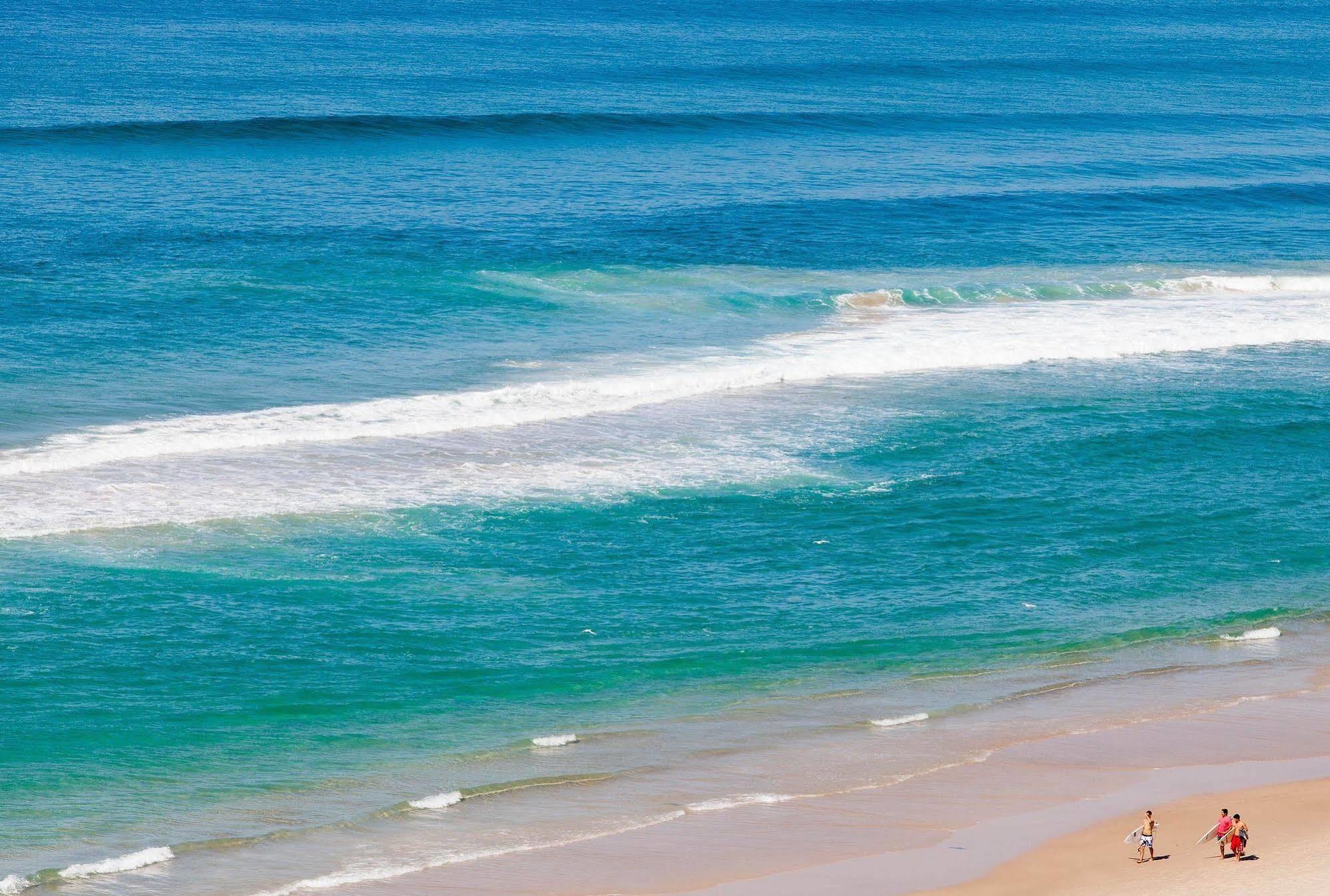 Seacrest Beachfront Apartments Surfers Paradise Gold Coast Exterior photo